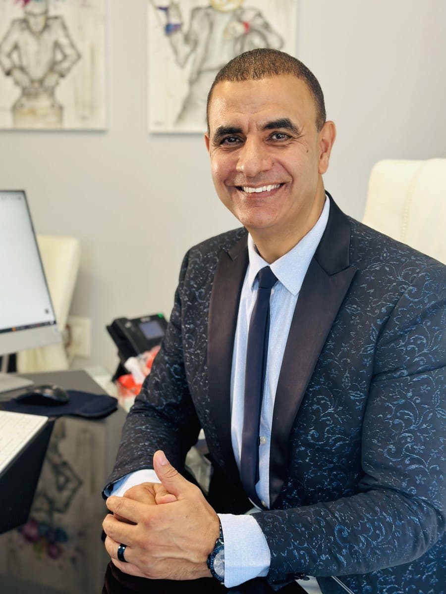 د. مصطفى حماد — المدير الطبي، مركز نيورو سباين